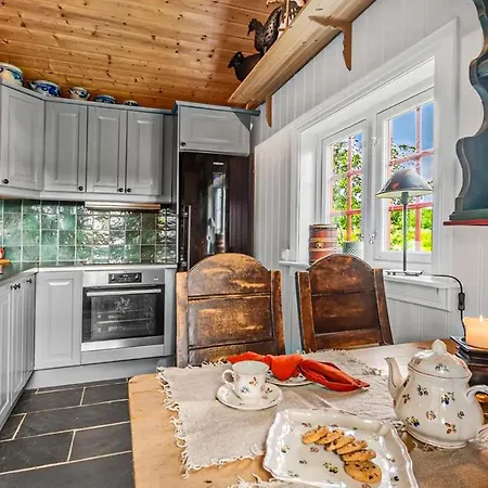 Ferienhaus 2 Bedroom Gorgeous In