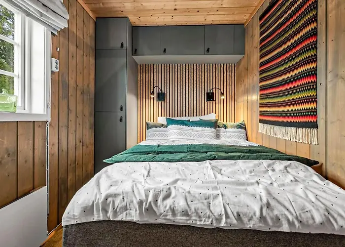 2 Bedroom Gorgeous In Casa vacanze